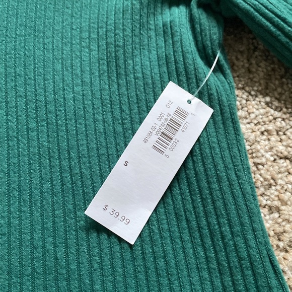 NWT Womens Small Old Navy Sweater Short Sleeve Dress in Emerald Green - Picture 3 of 4